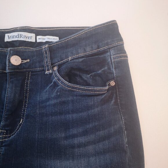 Wind River High Rise Lined Ladies Medium Wash Size 8 Blue Jeans - Picture 6 of 13